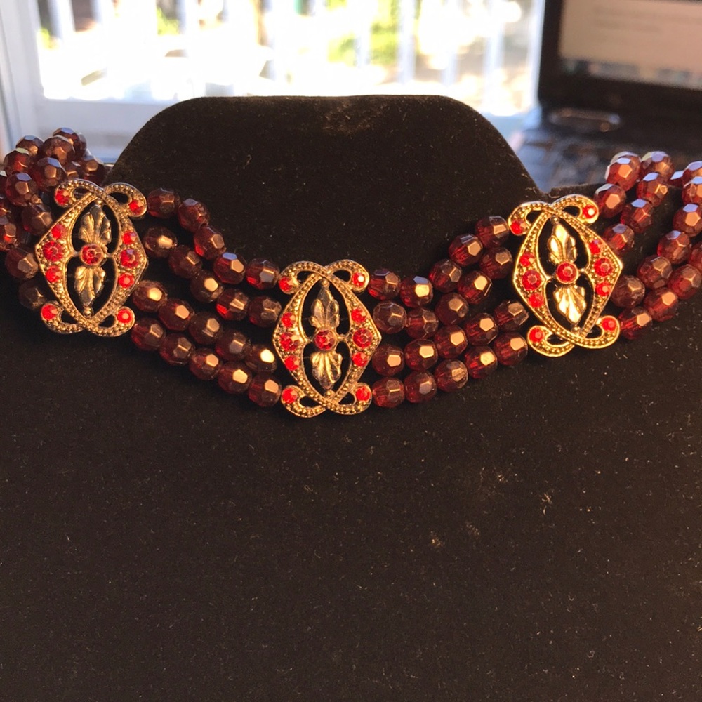 Very adorable chock necklace 11.5”-14.5”